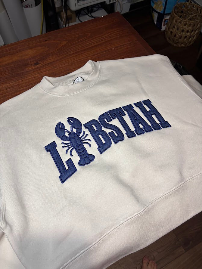 Lobstah Appliqué Women's Cropped Crewneck